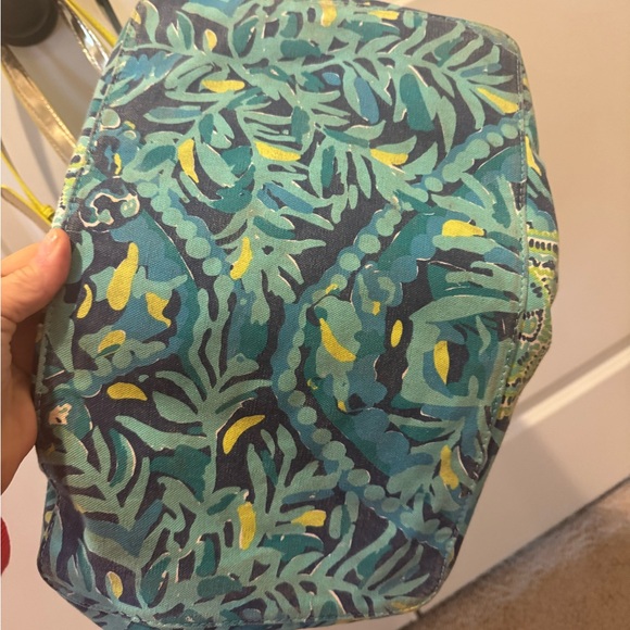 Lilly Pulitzer Tropical Tote Bag - Picture 7 of 10